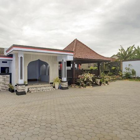 Oyo Life 3982 Azka Homestay Syariah Bandar Lampung Exterior foto