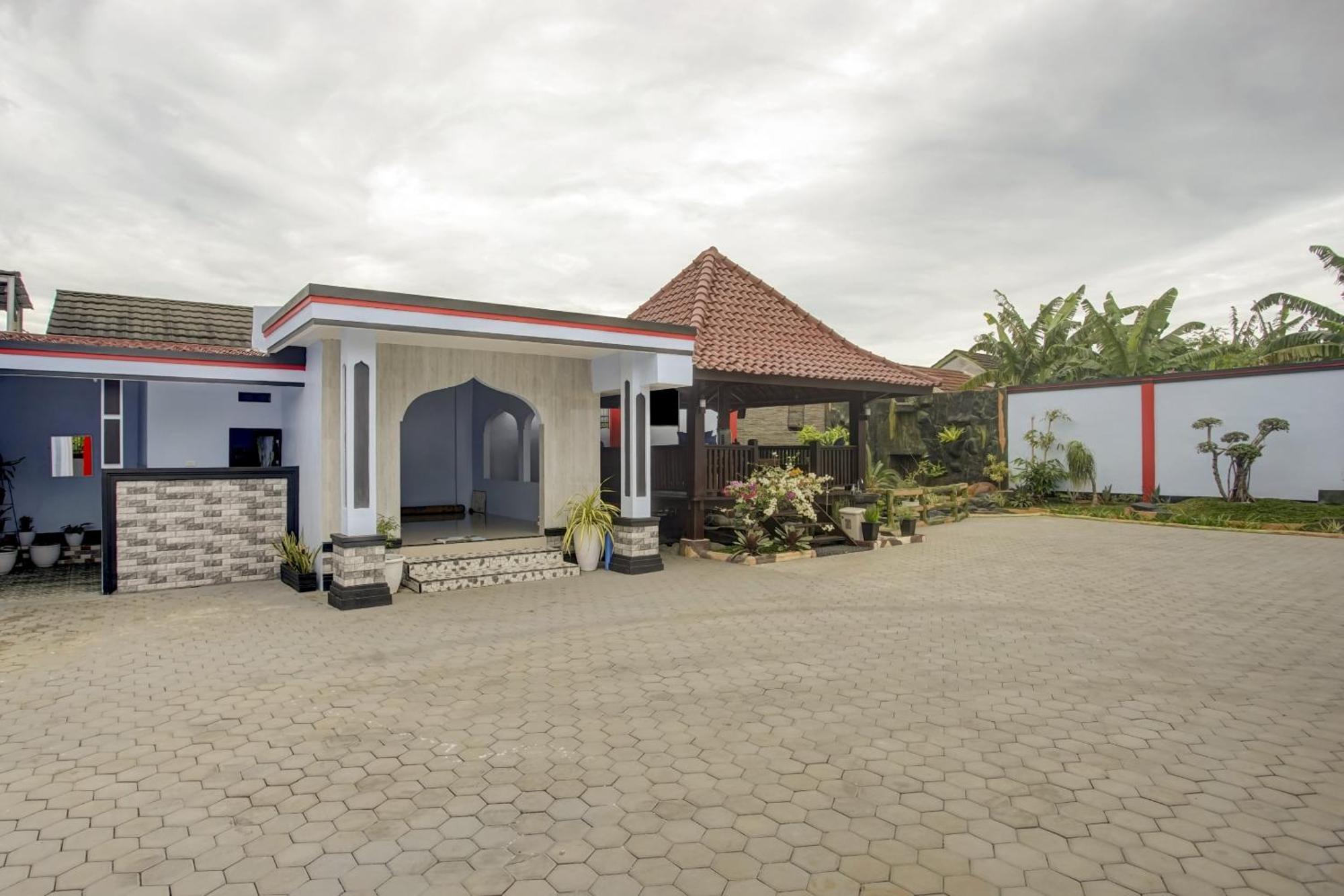 Oyo Life 3982 Azka Homestay Syariah Bandar Lampung Exterior foto
