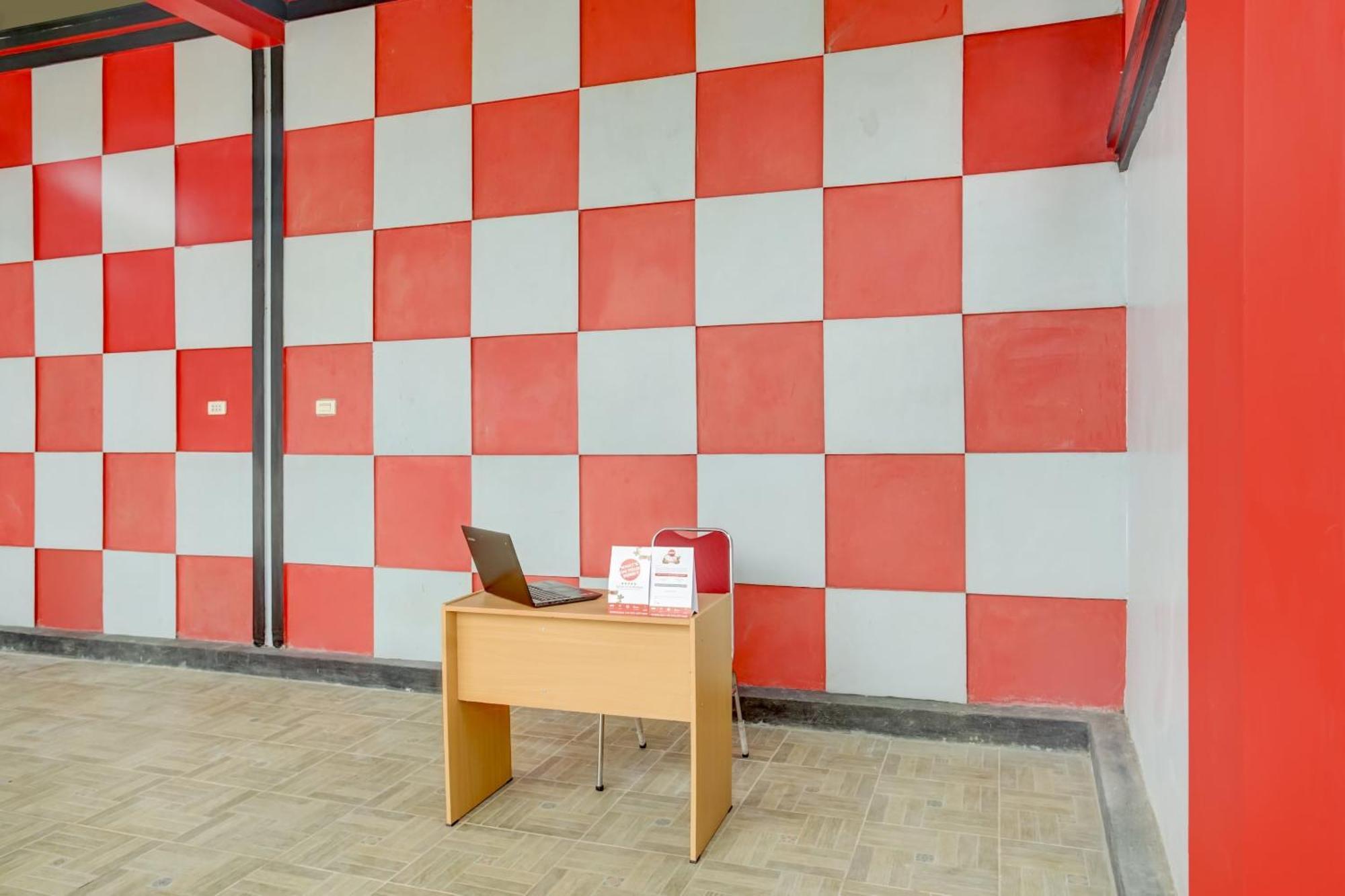 Oyo Life 3982 Azka Homestay Syariah Bandar Lampung Exterior foto